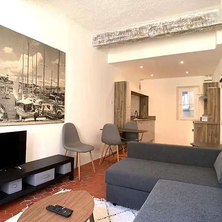 Atypical 1 Bedroom In Rue Fourmilliere